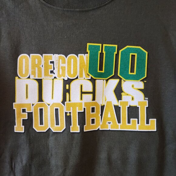 Oregon Ducks Football Graphic T-Shirt Medium BMOC 100% Cotton Green & Yellow - Picture 6 of 8